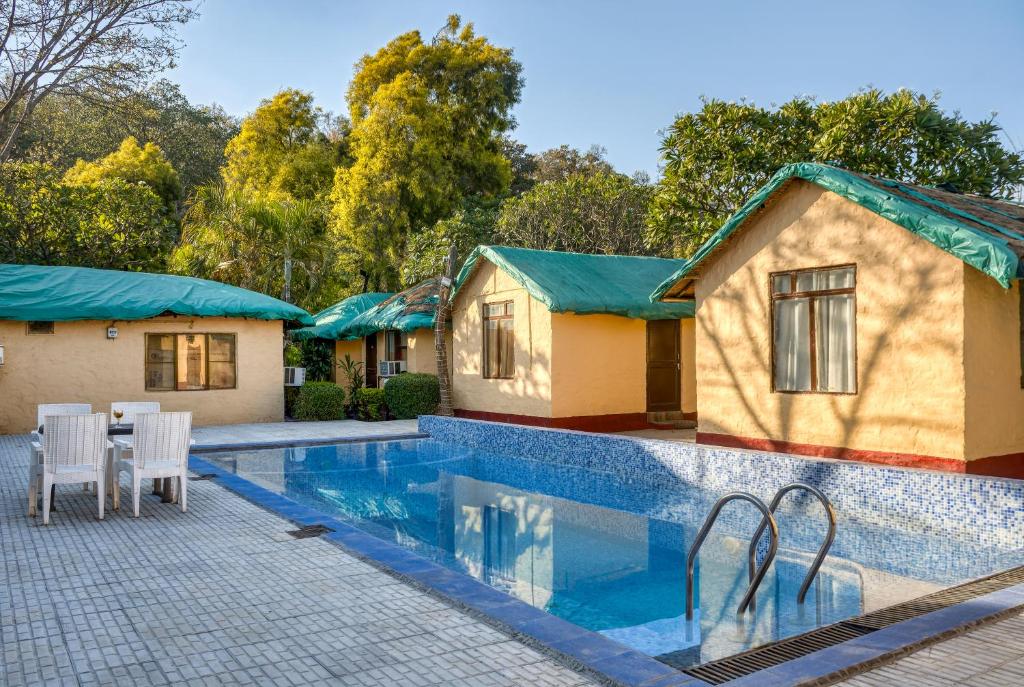 Bazén v ubytování The Wild Orchid Resort Corbett nebo v jeho okolí