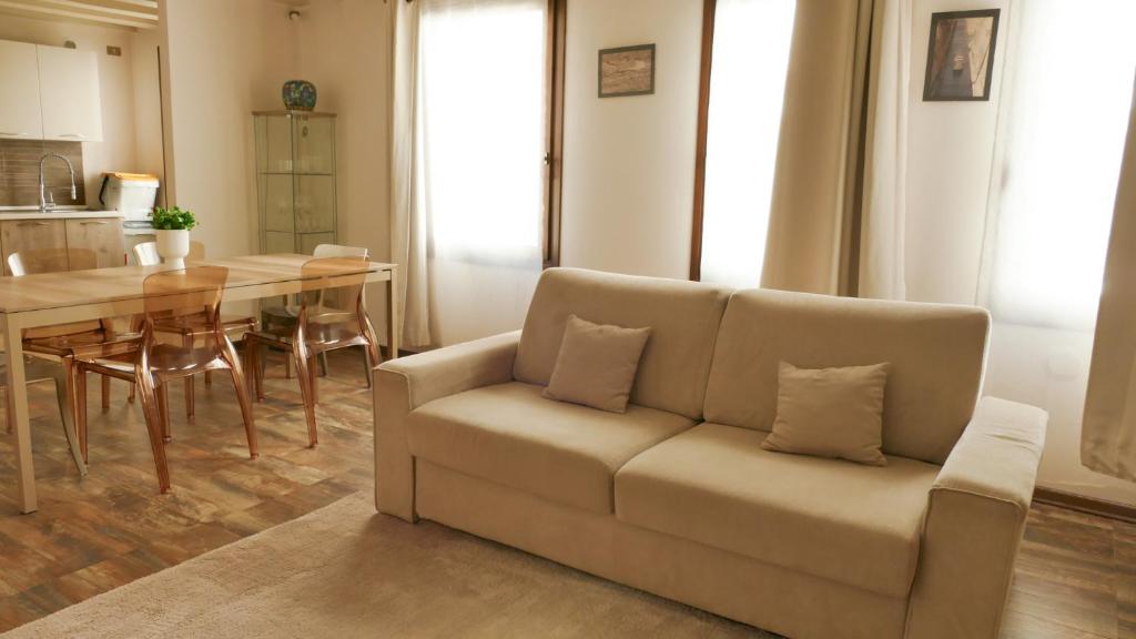 A seating area at Palazzo Bianchetti