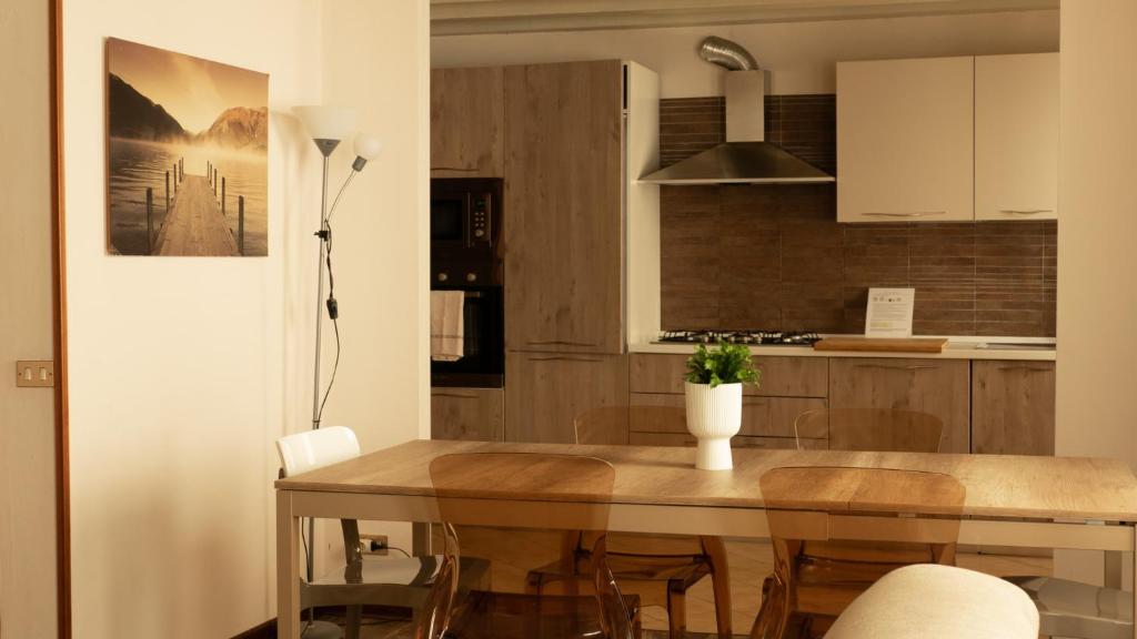 A kitchen or kitchenette at Palazzo Bianchetti