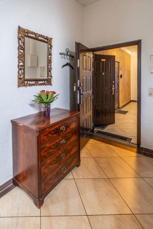 Villa Backstein OBO19 - Familiekamer Met Uitzicht Op De Tuin Albert