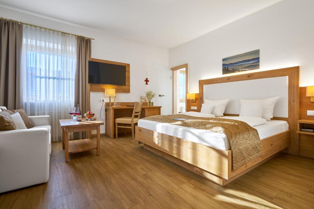 Wander und Aktiv Hotel Rösslwirt - Comfort-driepersoonskamer