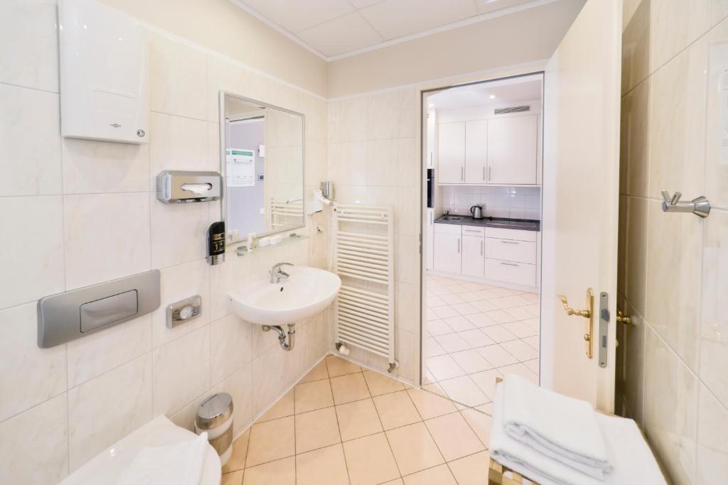 AMC Apartments - Ku'Damm - Resim 3