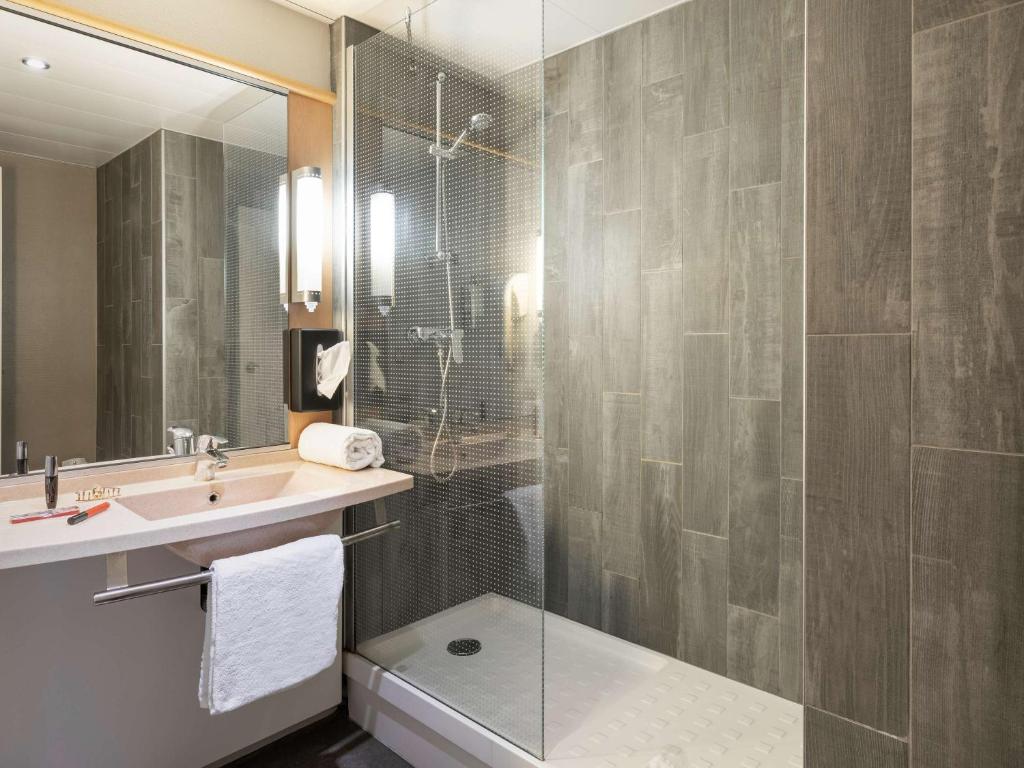 Koupelna v ubytování ibis Metz Nord