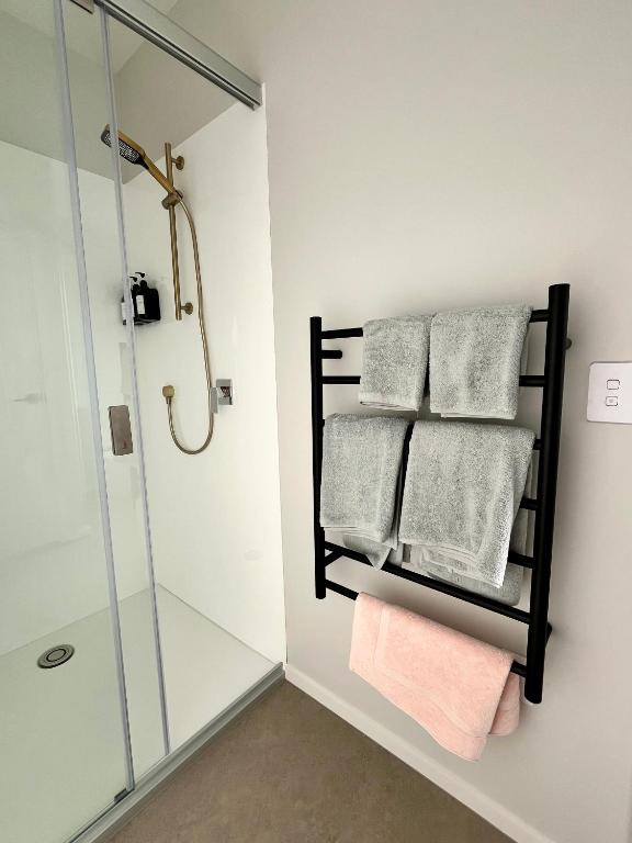 Brand new Lakeside cozy room kaka - Resim 3