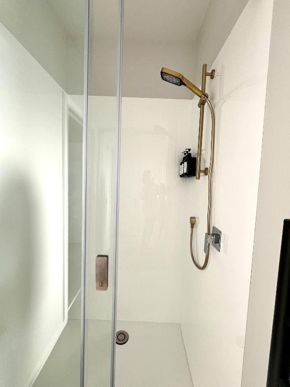 Brand new Lakeside cozy room kaka - Resim 8