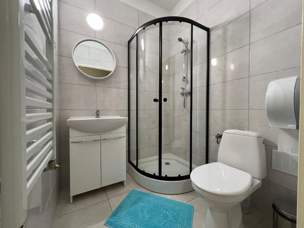 Vannituba majutusasutuses ETNA - Hostel -Noclegi Rzeszów 24 Pokoje