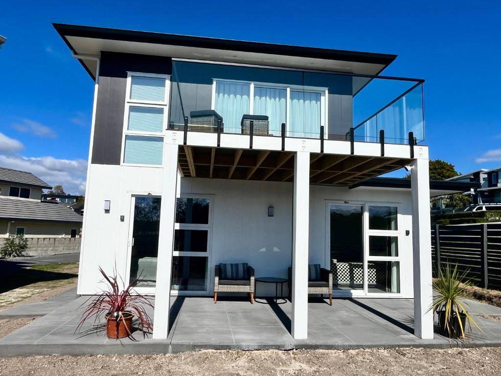 Brand new Lakeside cozy room Hoiho - Resim 6