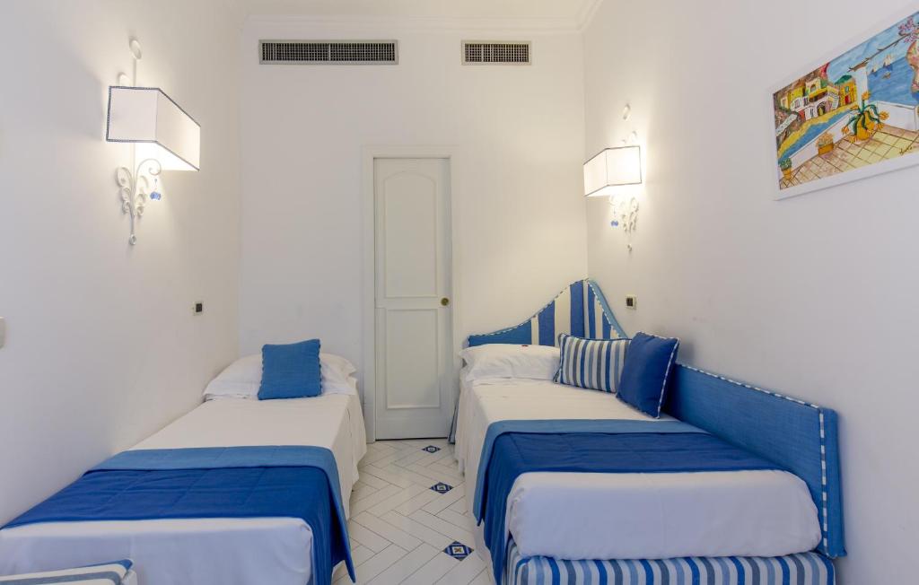 Hotel Villa Di Sorrento - Habitación Familiar