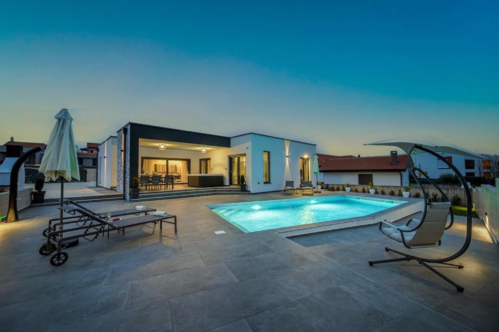 Πισίνα στο ή κοντά στο Villa Orbanić by Istrialux