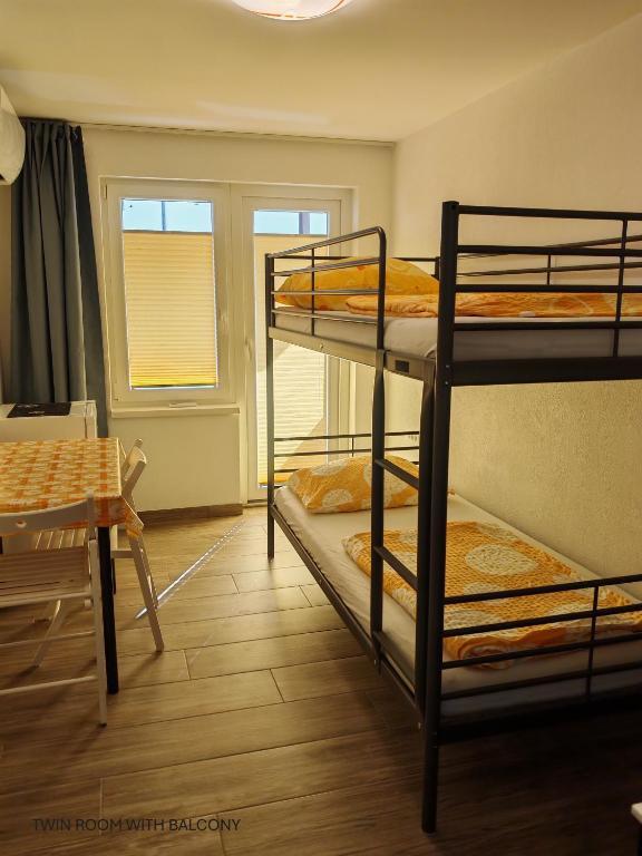 Postel nebo postele na pokoji v ubytování Apartment and room Anica