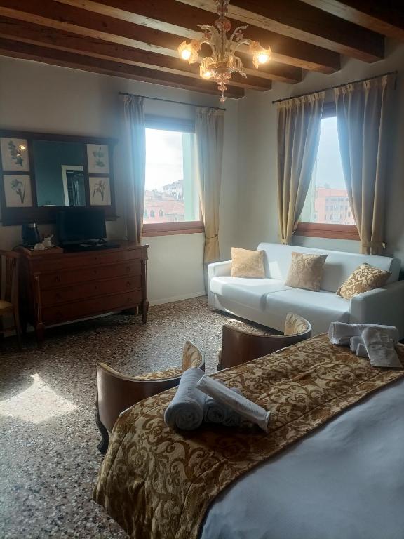 Locanda Ai Santi Apostoli Sul Canal Grande - Ferretti Hotels Collection - Chambre Double De Luxe Avec Vue Sur Le Grand Canal