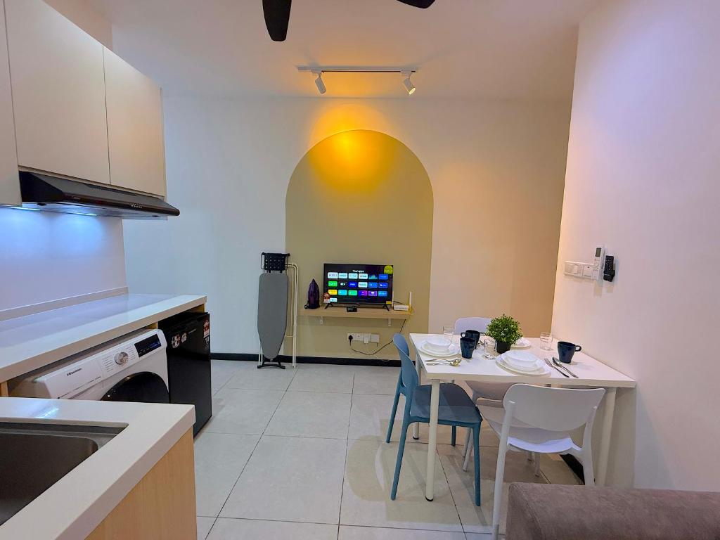 Neu Suites By Serenity Homes Near Gleneagles, KLCC & LRT - Appartamento Con 3 Camere Da Letto E Vista