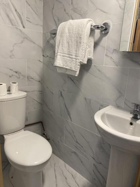 The Belgrove Hotel - Resim 17