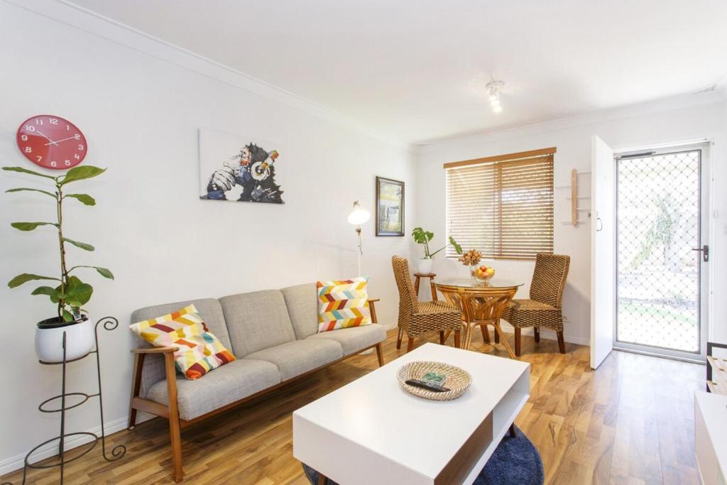 Suburban Escape, Perth (updated prices 2026)