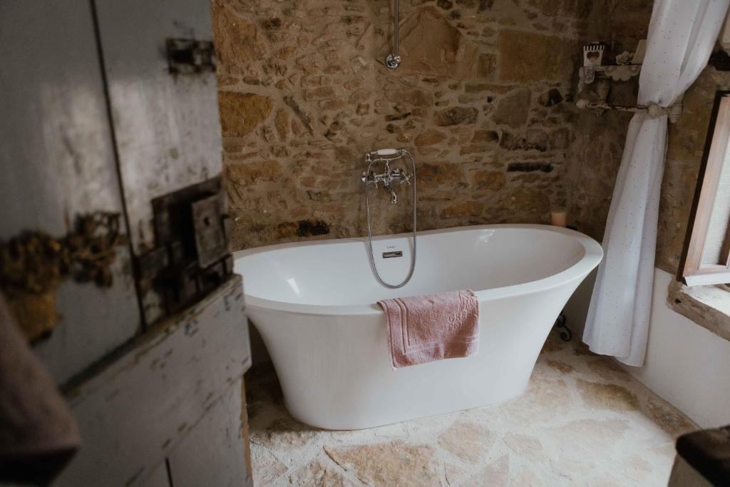 Et badeværelse på Ewa's Cretan Vintage Houses