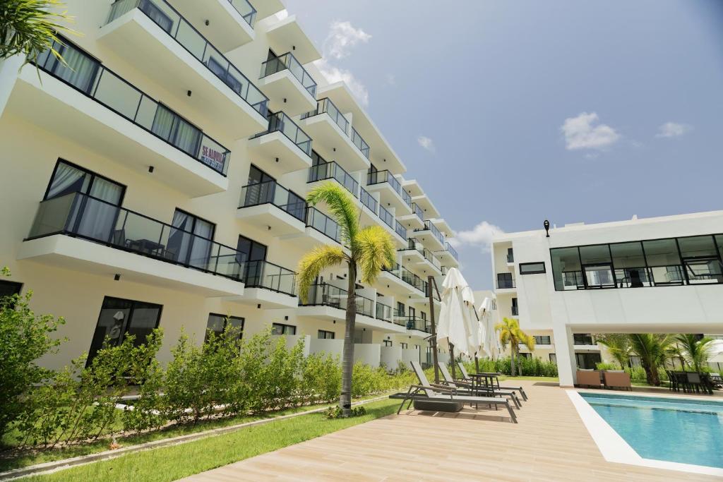 Bazén v ubytování 1BR private pool & Sofa Bed, Downtown Punta Cana C-102 nebo v jeho okolí