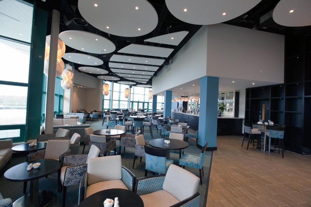 Restaurace v ubytování Dromroe Village University of Limerick