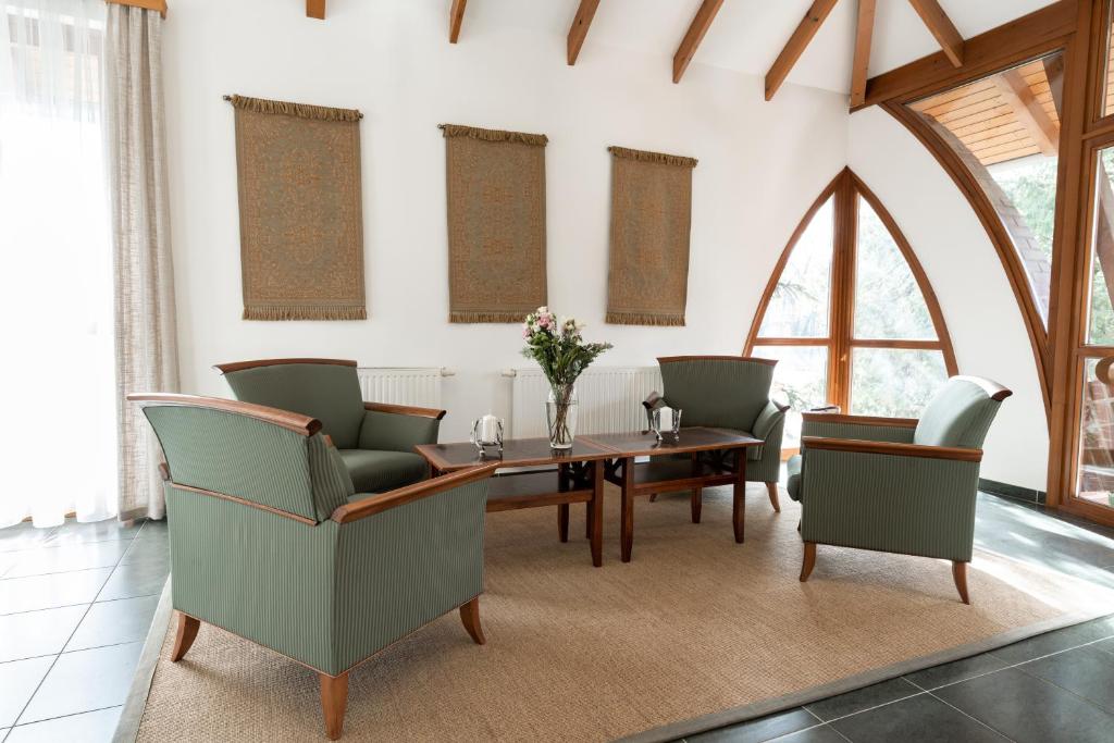 Część wypoczynkowa w obiekcie Hotel Kardosfa