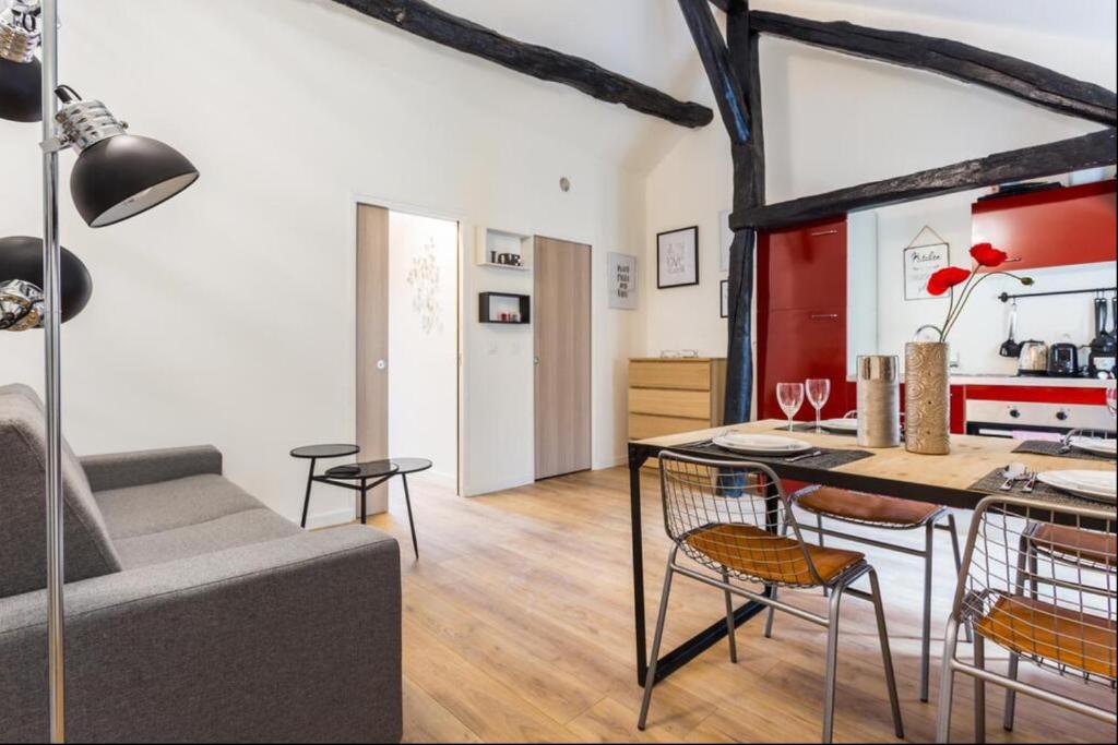 Photo de la galerie de l'établissement Home Suite Home Grands Boulevards 5D, à Paris