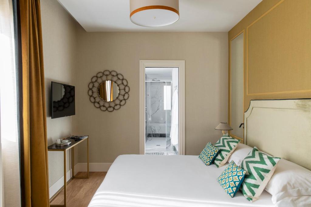 HOTEL ADRIANO Rooftop - Resim 16