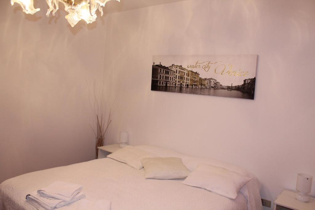 Postel nebo postele na pokoji v ubytování B&B Airport Venice Diego 2