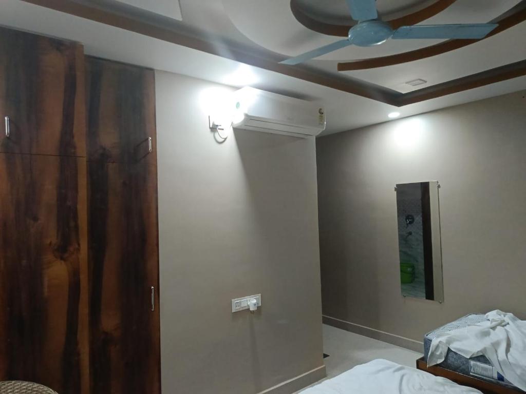 Postel nebo postele na pokoji v ubytování Rest Nest