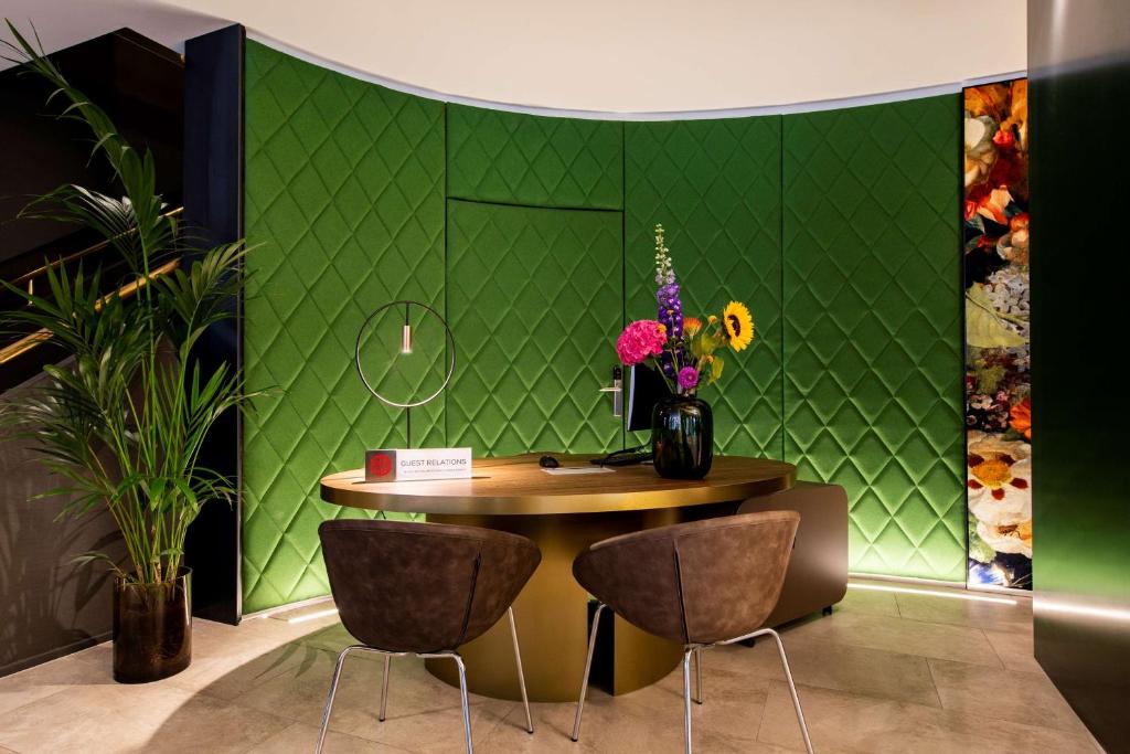 NH Collection Amsterdam Flower Market - Resim 18