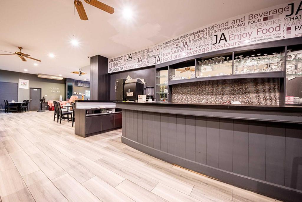 Dancenter Luxury Underwater World Pattaya - Resim 27