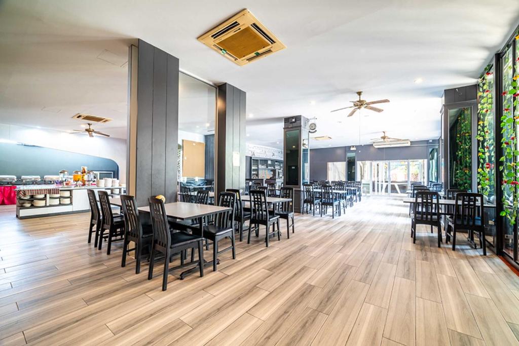 Dancenter Luxury Underwater World Pattaya - Resim 31