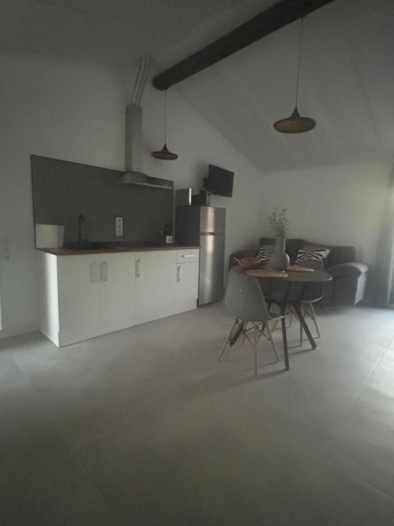 Una cocina o zona de cocina en LM apartamentos Alfacar