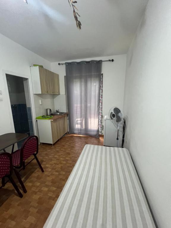 Kuchyň nebo kuchyňský kout v ubytování Green Villa