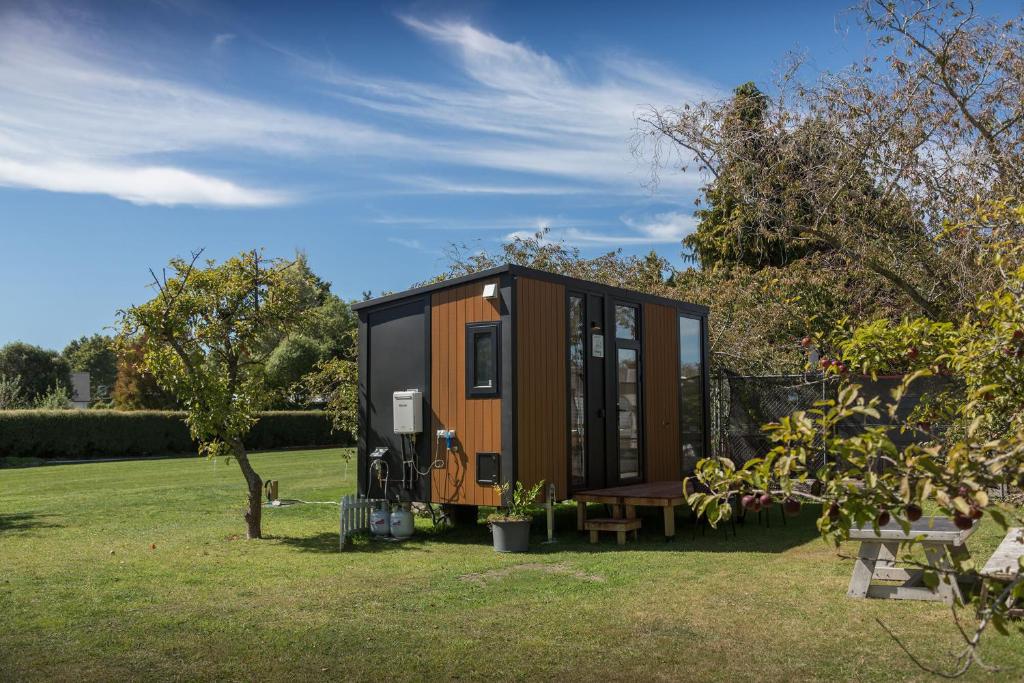 Applewood Cabin 1 by Tiny Away - Resim 23