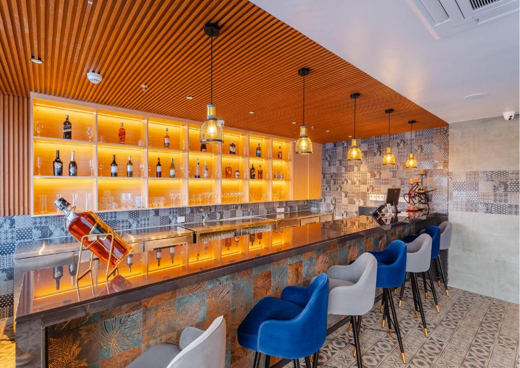 Sohvabaar või baar majutusasutuses Hotel Anuttara