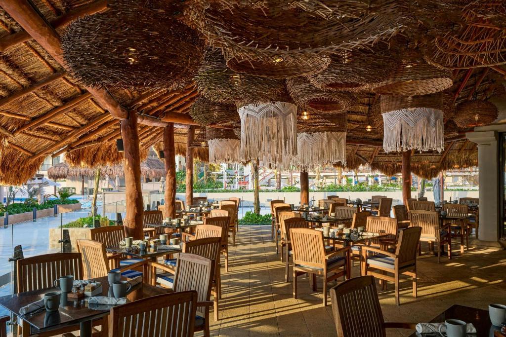 Marriott Cancun, An All-Inclusive Resort photo