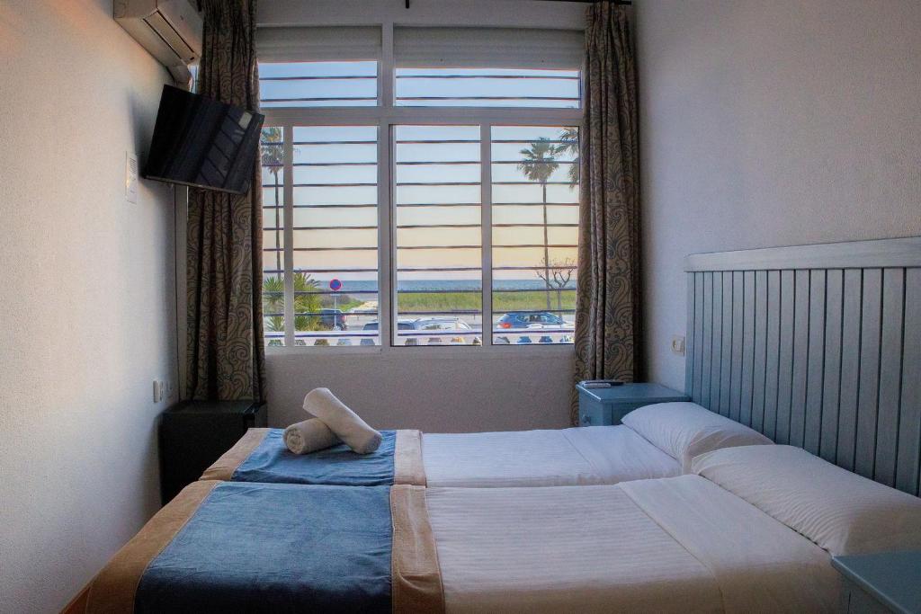 Hotel Playa Conil - Beachfront Studios & Suites - Double Or Twin Room