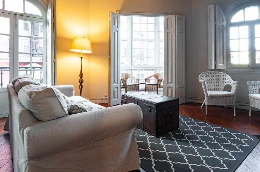 Posezení v ubytování Precioso piso a 5 de la playa en Llanes LLNS006R