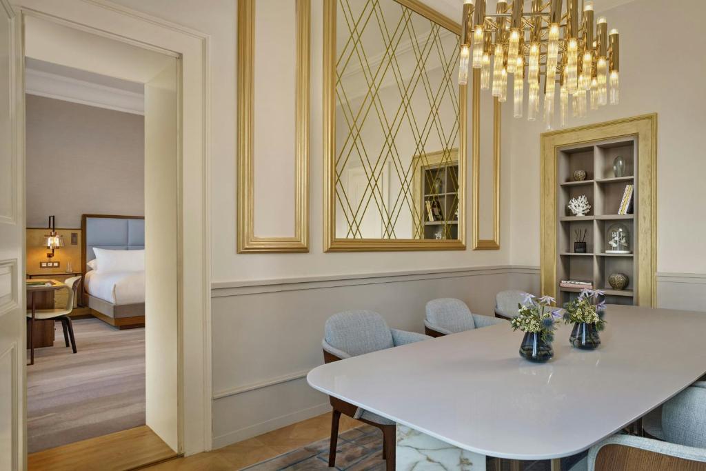 The Ritz-Carlton Hotel de la Paix, Geneva - Resim 44