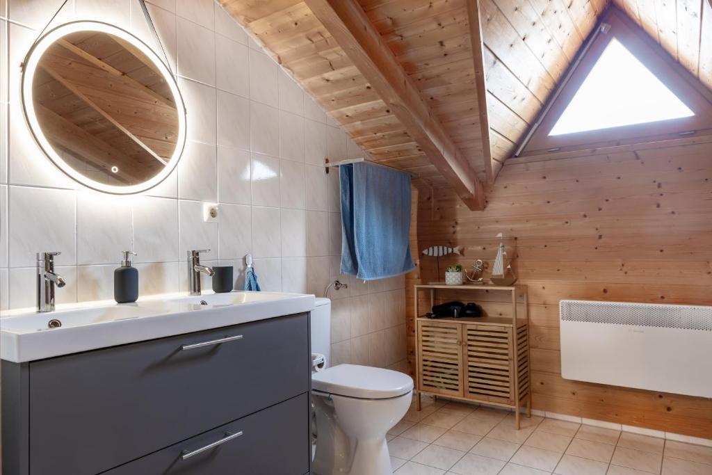 Koupelna v ubytování Bayerwaldchalet 2