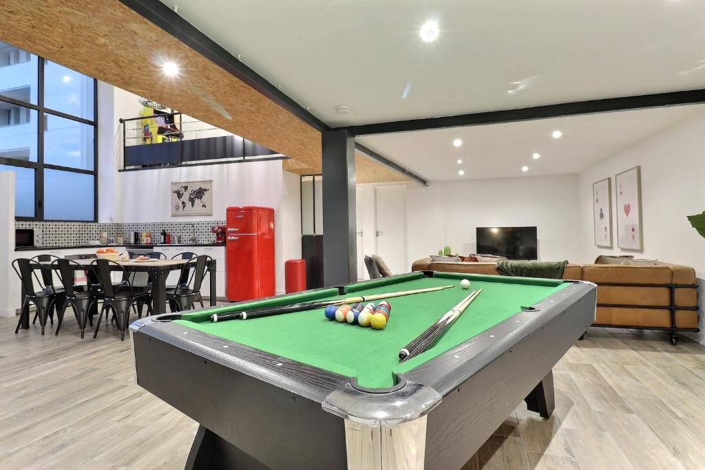 Biliár nebo kulečník v ubytování Loft & Pop Billard