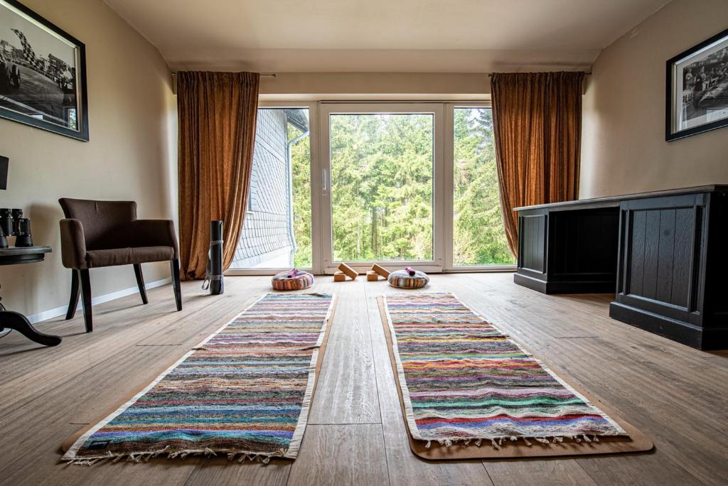 TV a/nebo společenská místnost v ubytování Landhotel Flora & Fauna