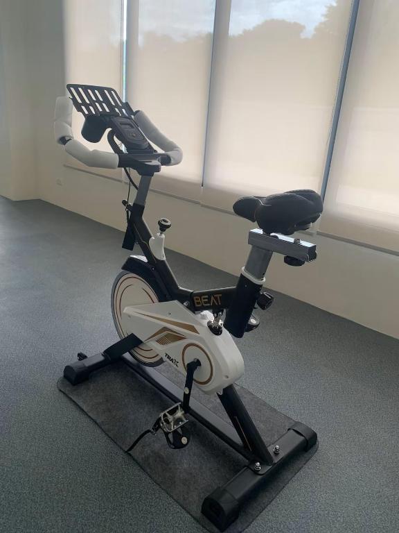 Fitness centrum a/nebo fitness zařízení v ubytování SAL'S Oceancrest Suite