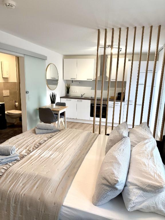 Postel nebo postele na pokoji v ubytování Das 1 Zimmer Apartment