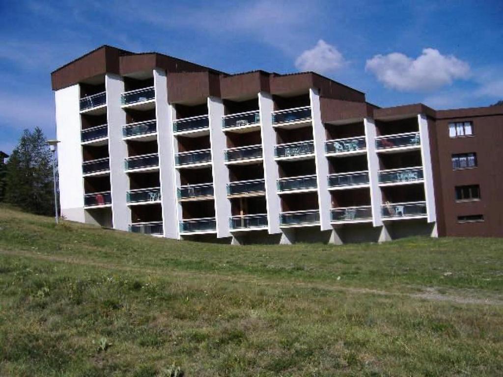 Budova, v ktorej sa apartmán nachádza