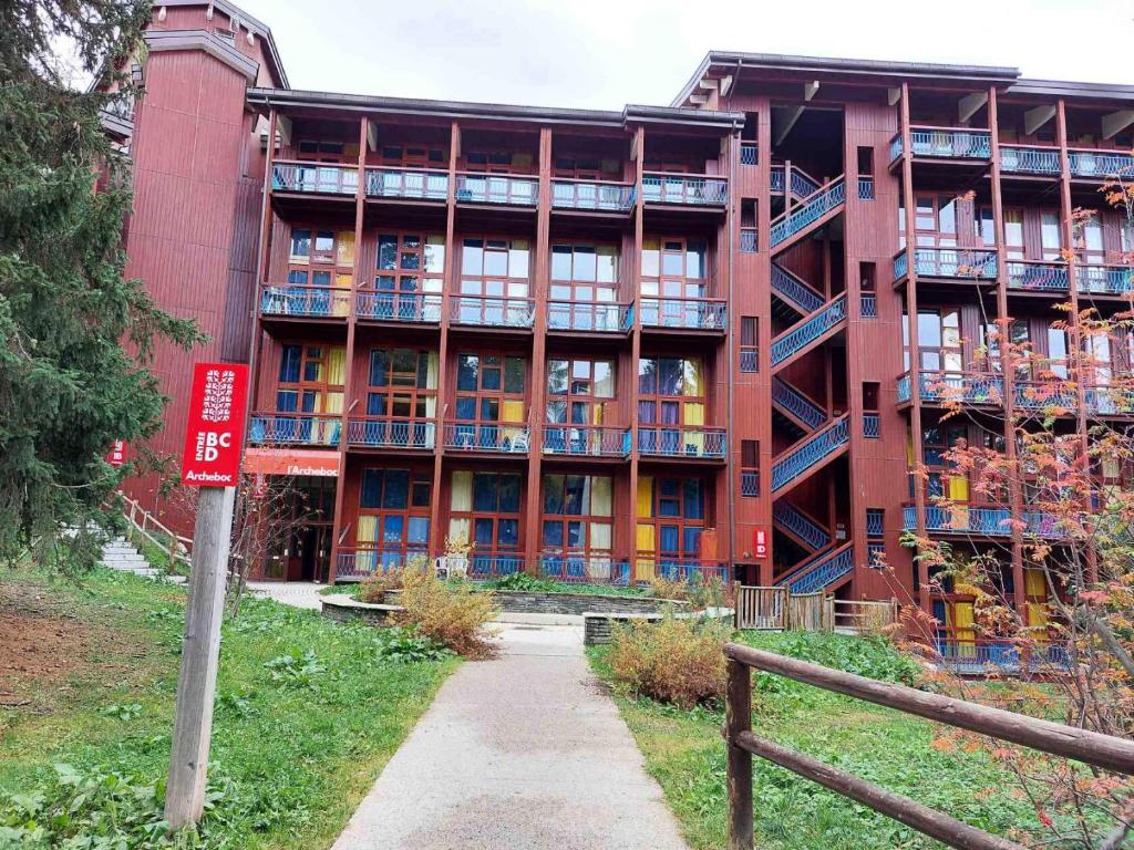 Budynek, w którym mieści się apartament