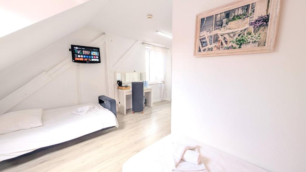 Rezydencja Dwór Górny - Chambre Lits Jumeaux Avec Douche