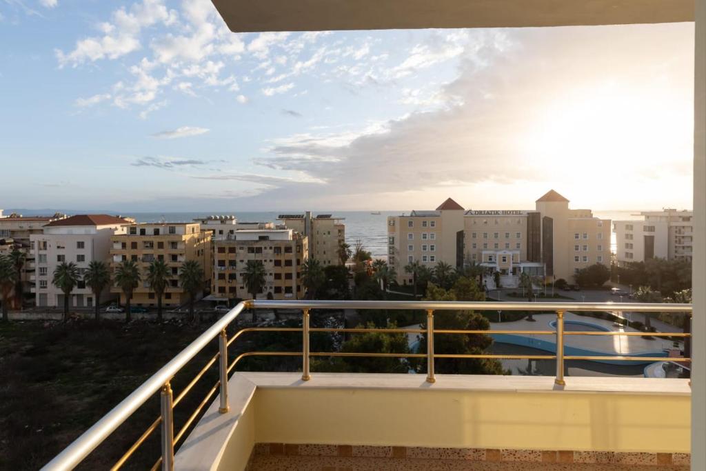Μπαλκόνι ή βεράντα στο Sunset View Apartment Durres