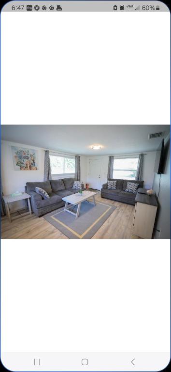 Χώρος καθιστικού στο Manasota Deluxe Villas #8