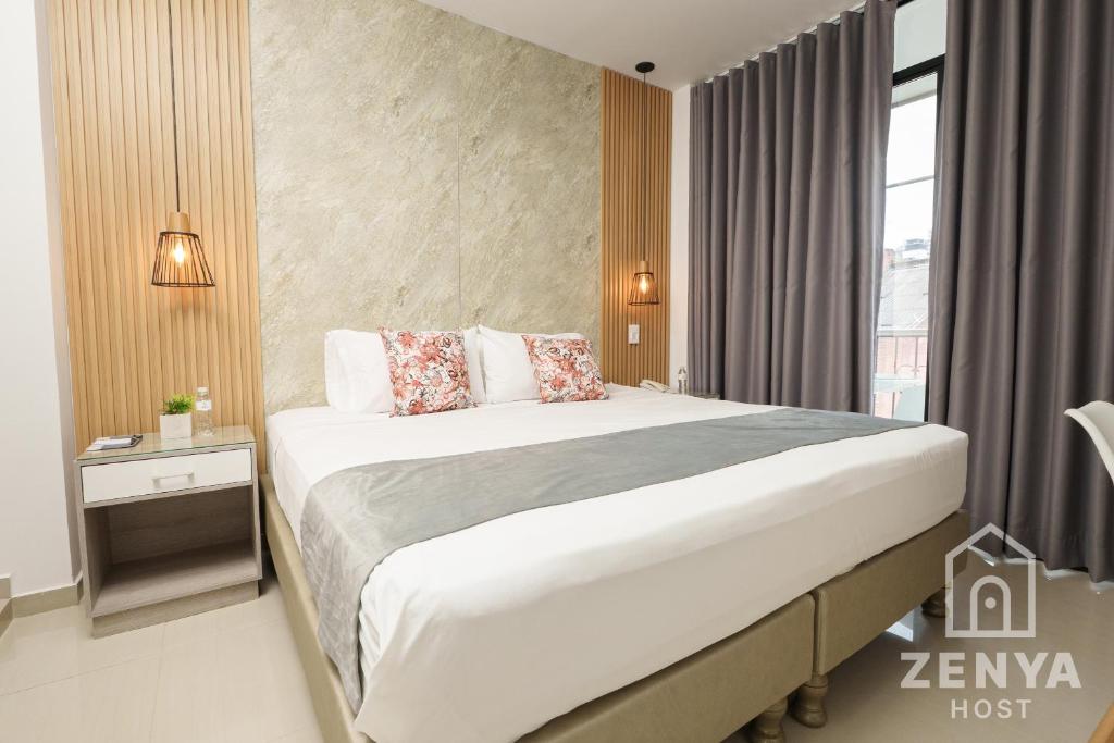 Postel nebo postele na pokoji v ubytování Hotel On By Zenya Host