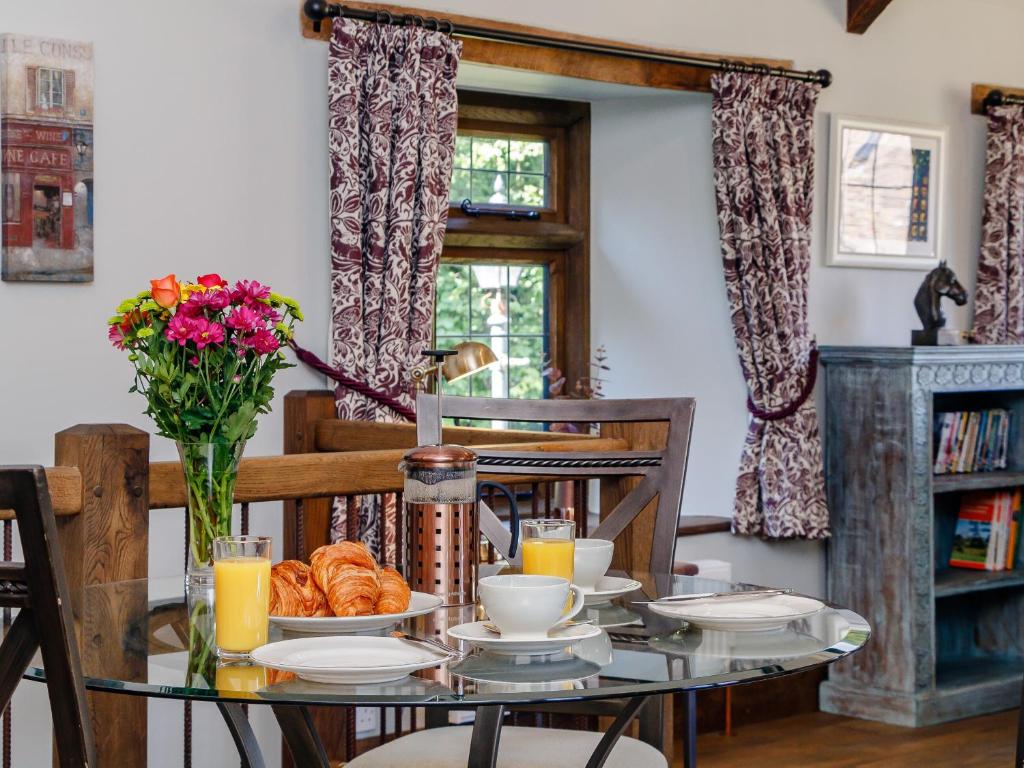 Posezení v ubytování Stable Cottage