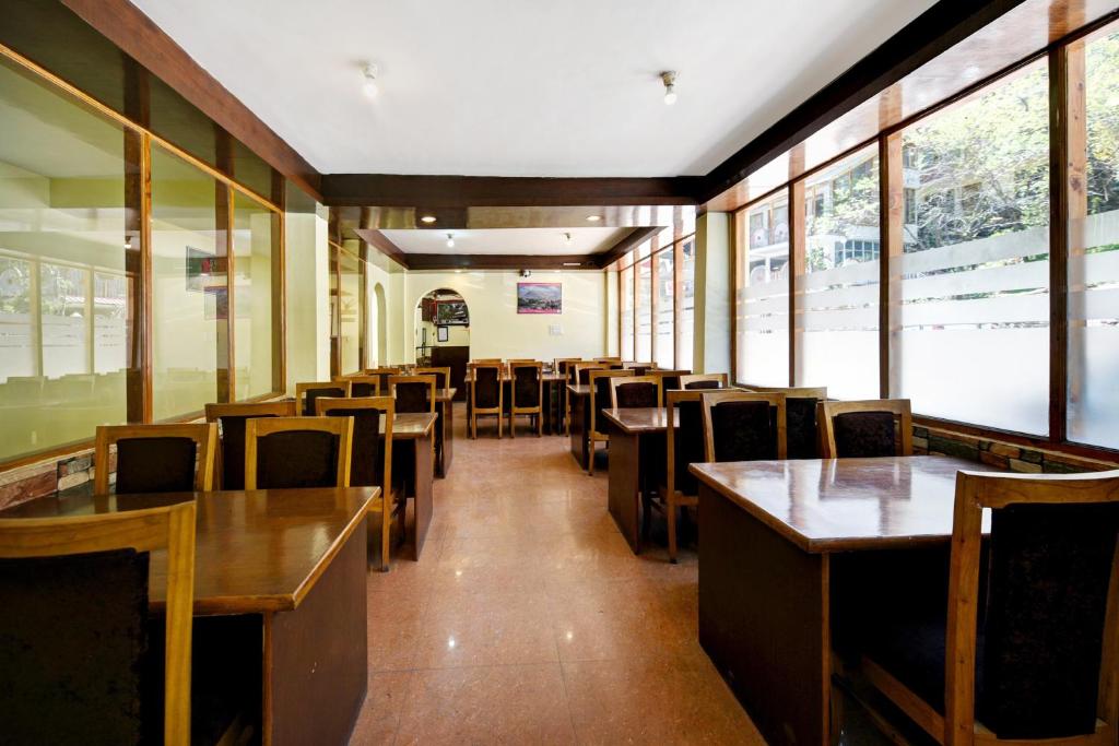 Posezení v ubytování Hotel O Tridev